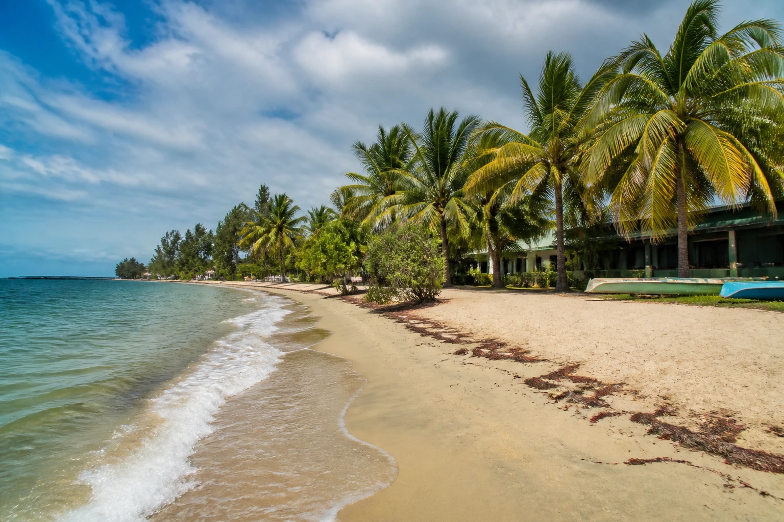 Mainland beach setting in Placencia, Belize