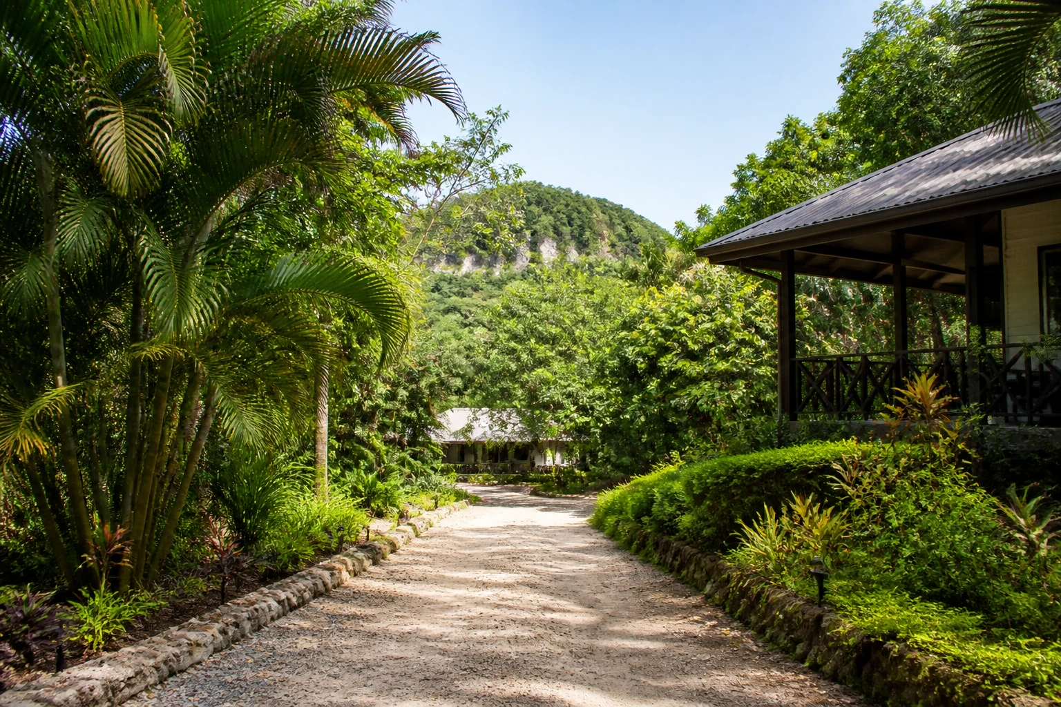 Tropical inland accommodation setting near San Ignacio, Belize